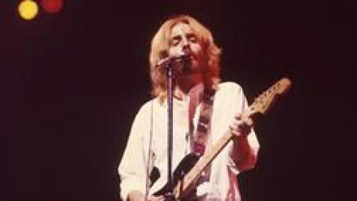 Andrew Gold - How Can This Be Love