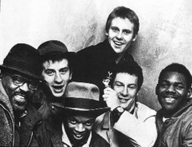 The Beat - Tears Of A Clown/ranking Full Stop